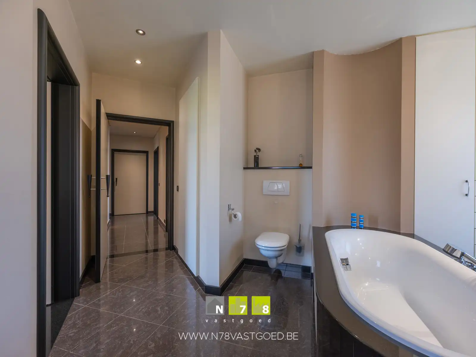 Villa te koop foto 18