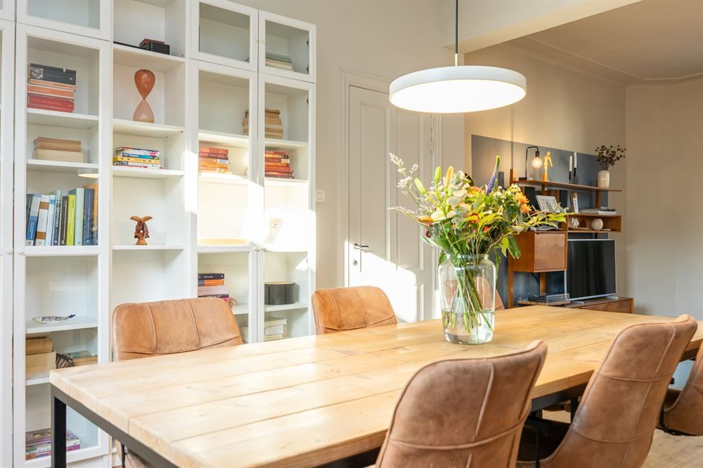 Stijlvol gerenoveerde woning met 3 slaapkamers foto 7