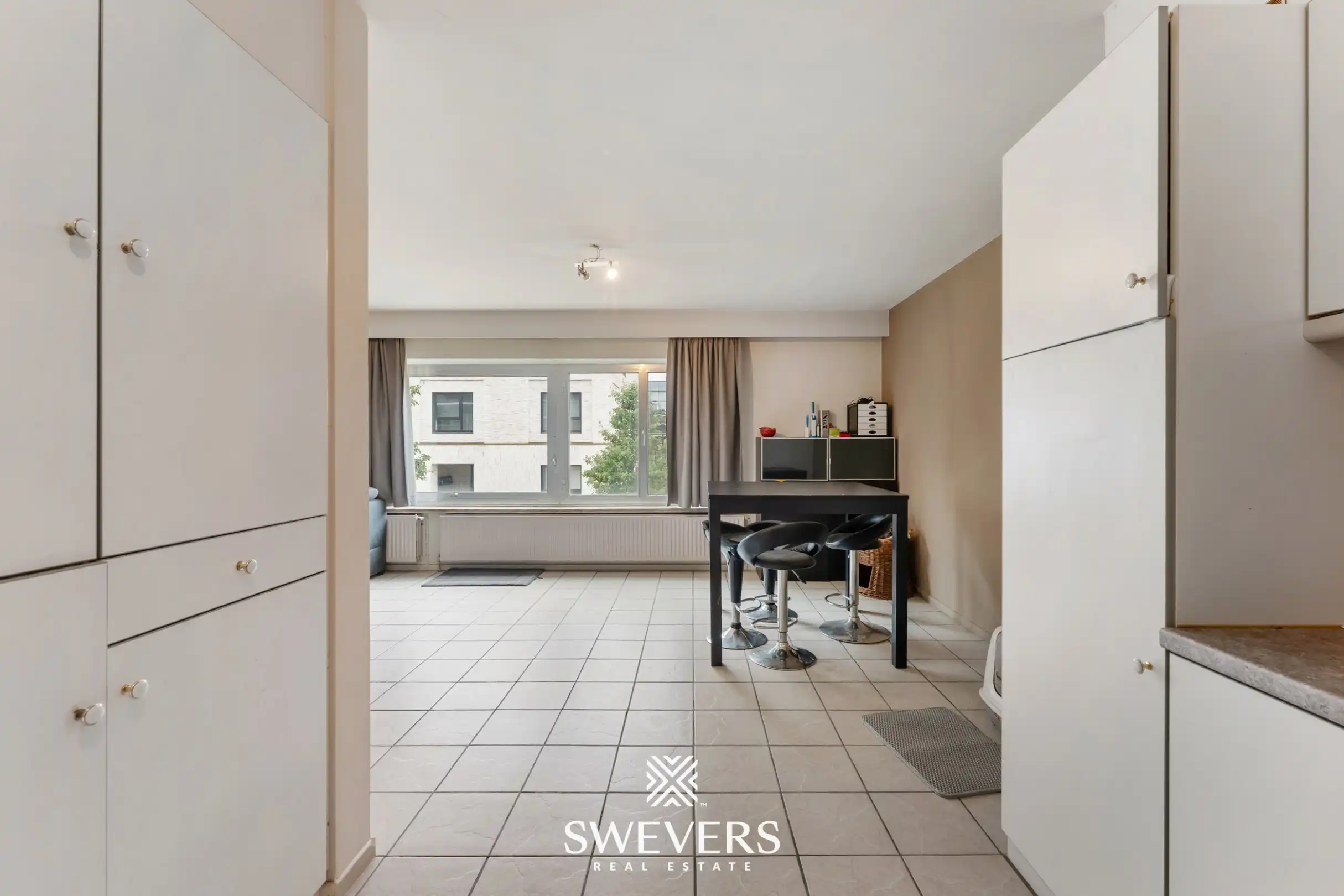 Appartement met 2 slaapkamers, terras en garagebox nabij centrum Beringen foto 11
