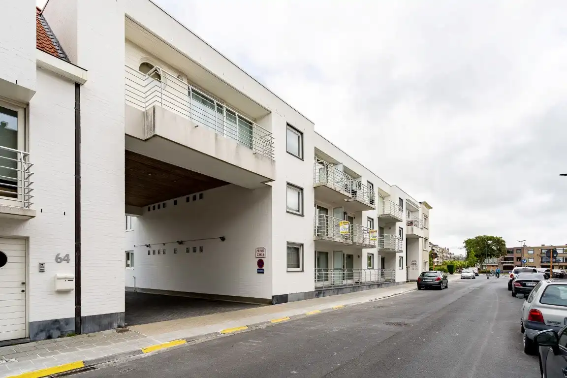 Dubbele, inpandige parkeerplaats – uiterst centraal gelegen foto 6