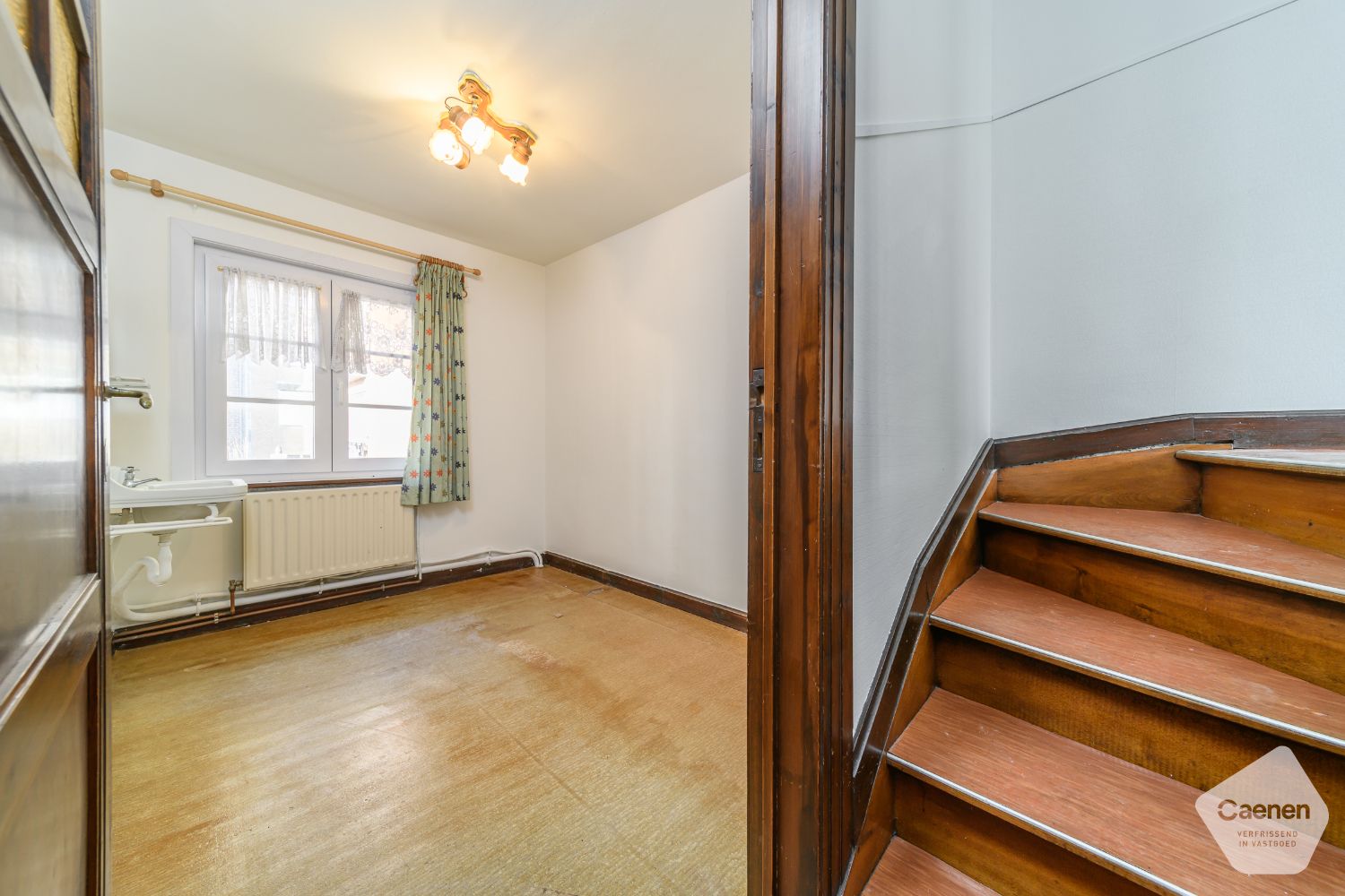 Te Koop – Villa “Les Fioretti” Karaktervolle interbellumwoning op 50 meter van zee – te renoveren foto 14