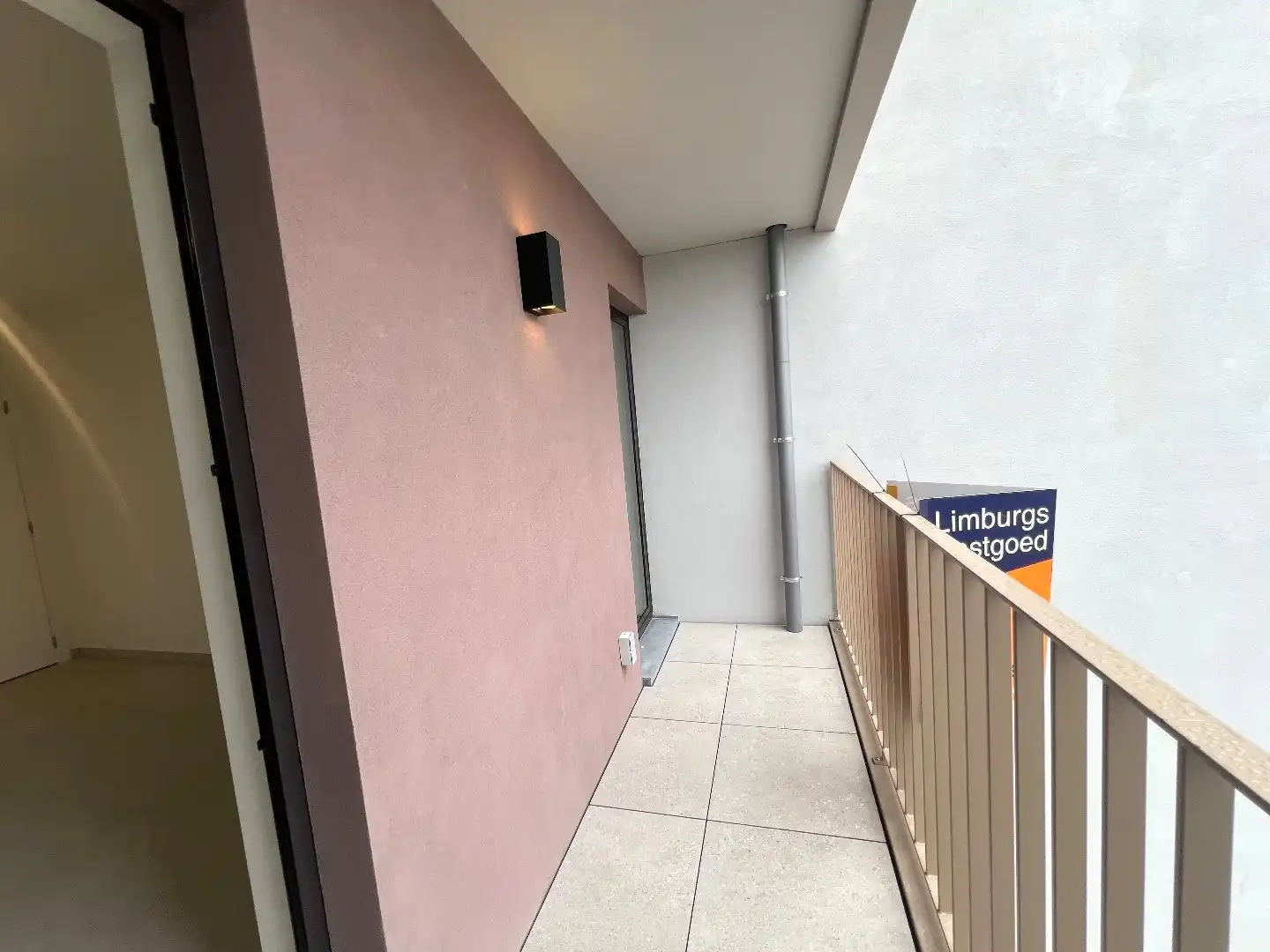 Luxe nieuwbouw appartement, 68m², 2 terrassen, 1 slpk, op toplocatie foto 11