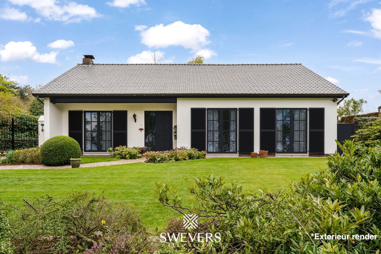 Instapklare woning met 5 slaapkamers op een zonnig perceel van 12a 50ca foto {{pictureIndex}}