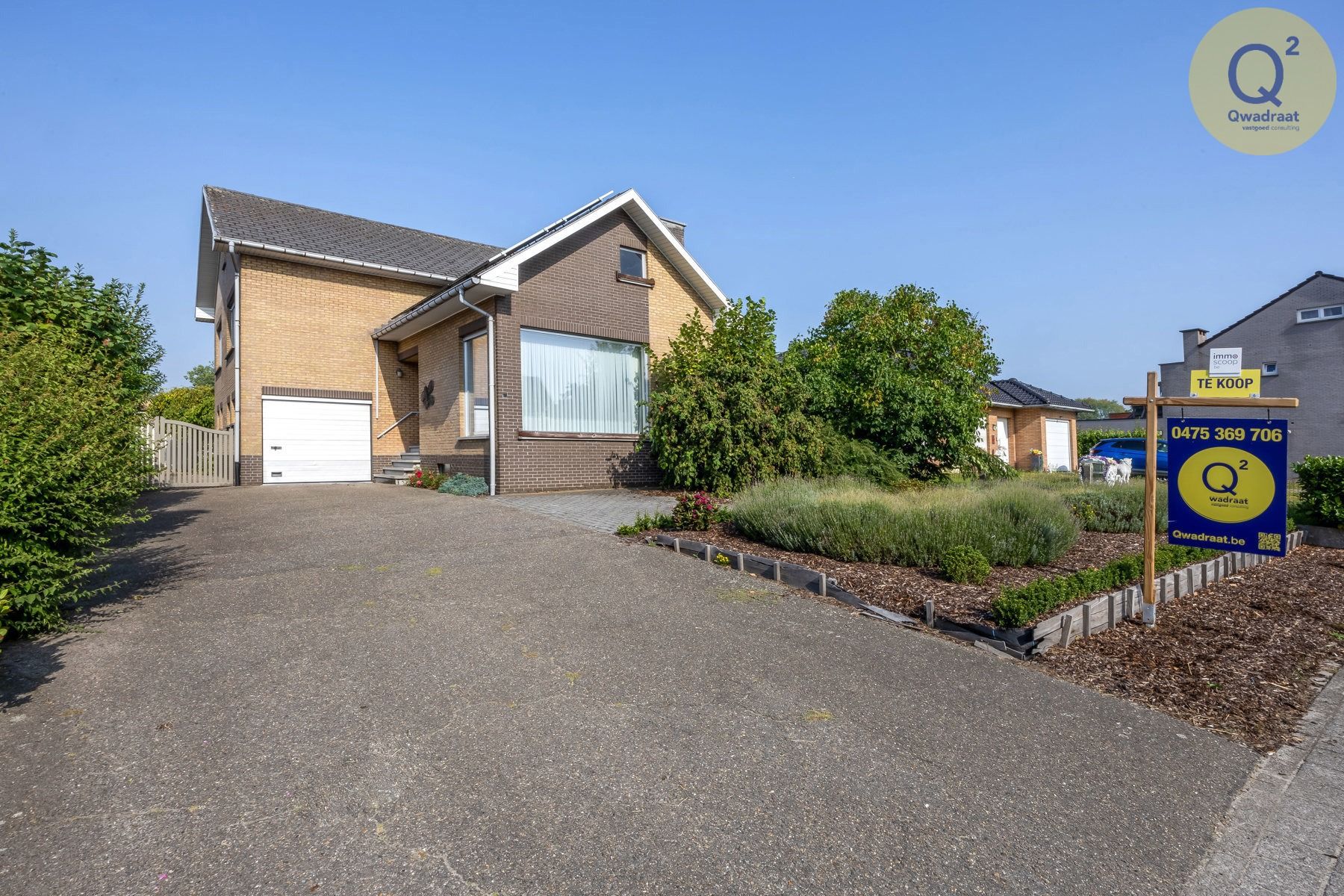Hoofdfoto van de publicatie: Op te frissen woning met 3 slpks nabij het dorp van Zoersel