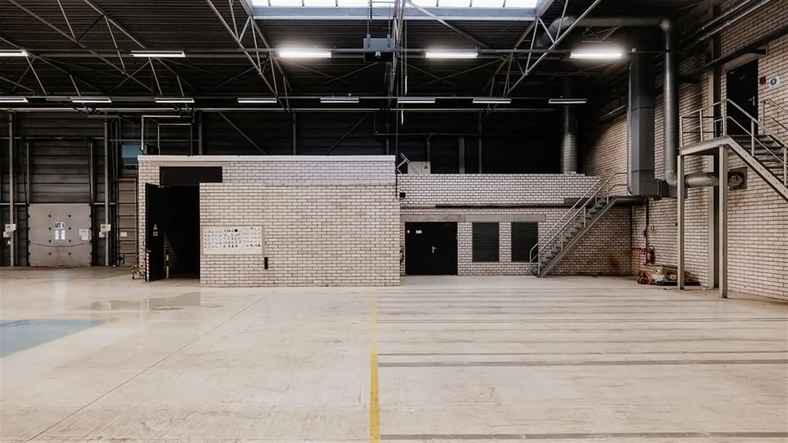 Logistiek magazijn+commerciële zichtlocatie te Mechelen foto 14