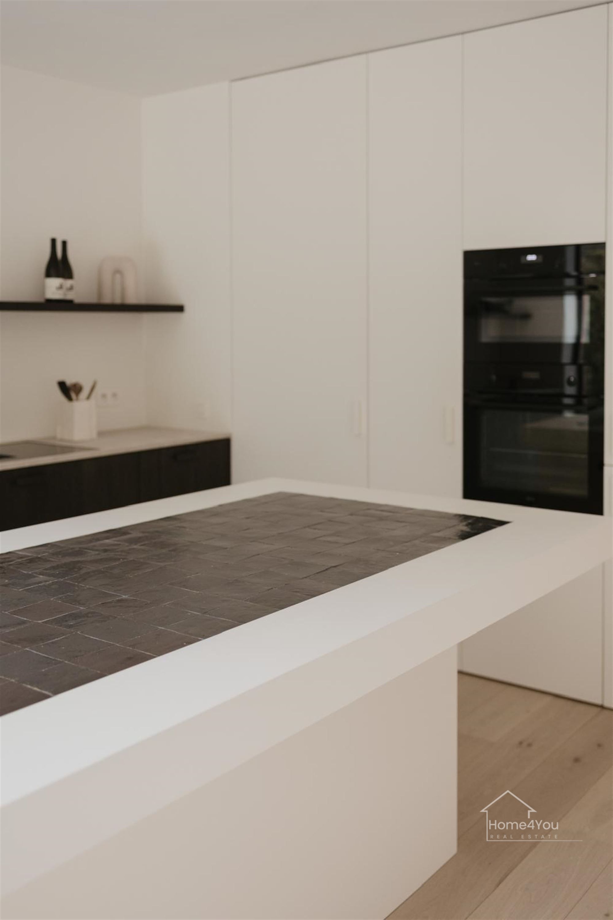 Net gerenoveerde woning op toplocatie in ’s-Gravenwezel foto 11