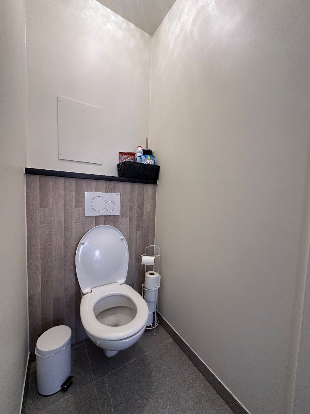 Moderne gezinswoning met drie slaapkamers en energiezuinige afwerking foto 16