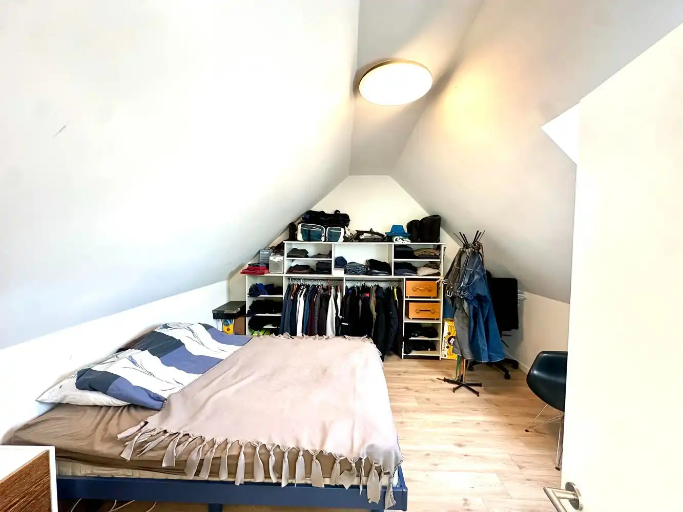 QUASI NIEUWBOUW 125 m2 MET 3 SLAAPKAMERS EN RUIM TERRAS OPEN ZICHT foto 17