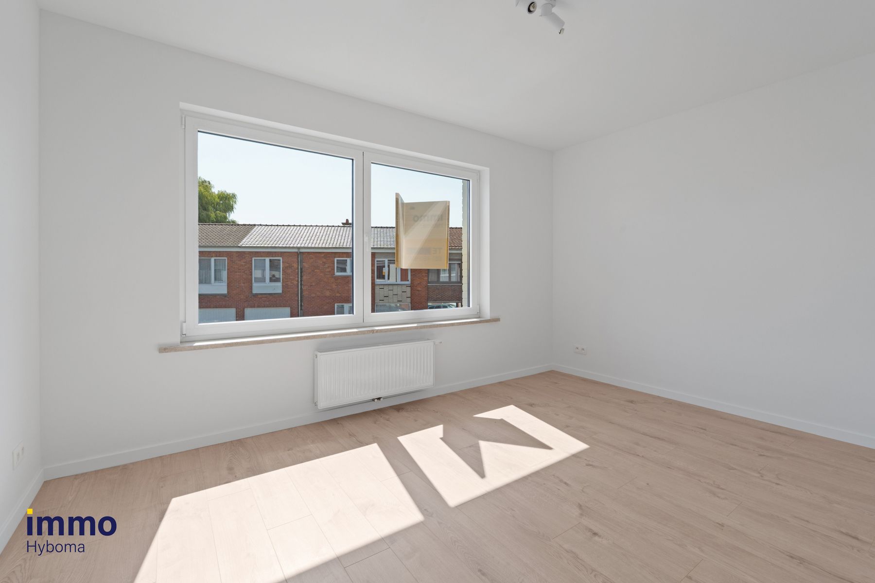 Gerenoveerde woning met 3 slaapkamers en tuin in Zedelgem! foto 9