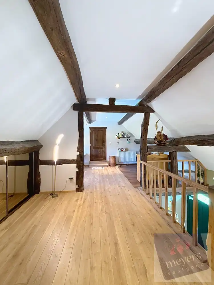 Hoeve met zwembad op 1,2 ha in Alken foto 25