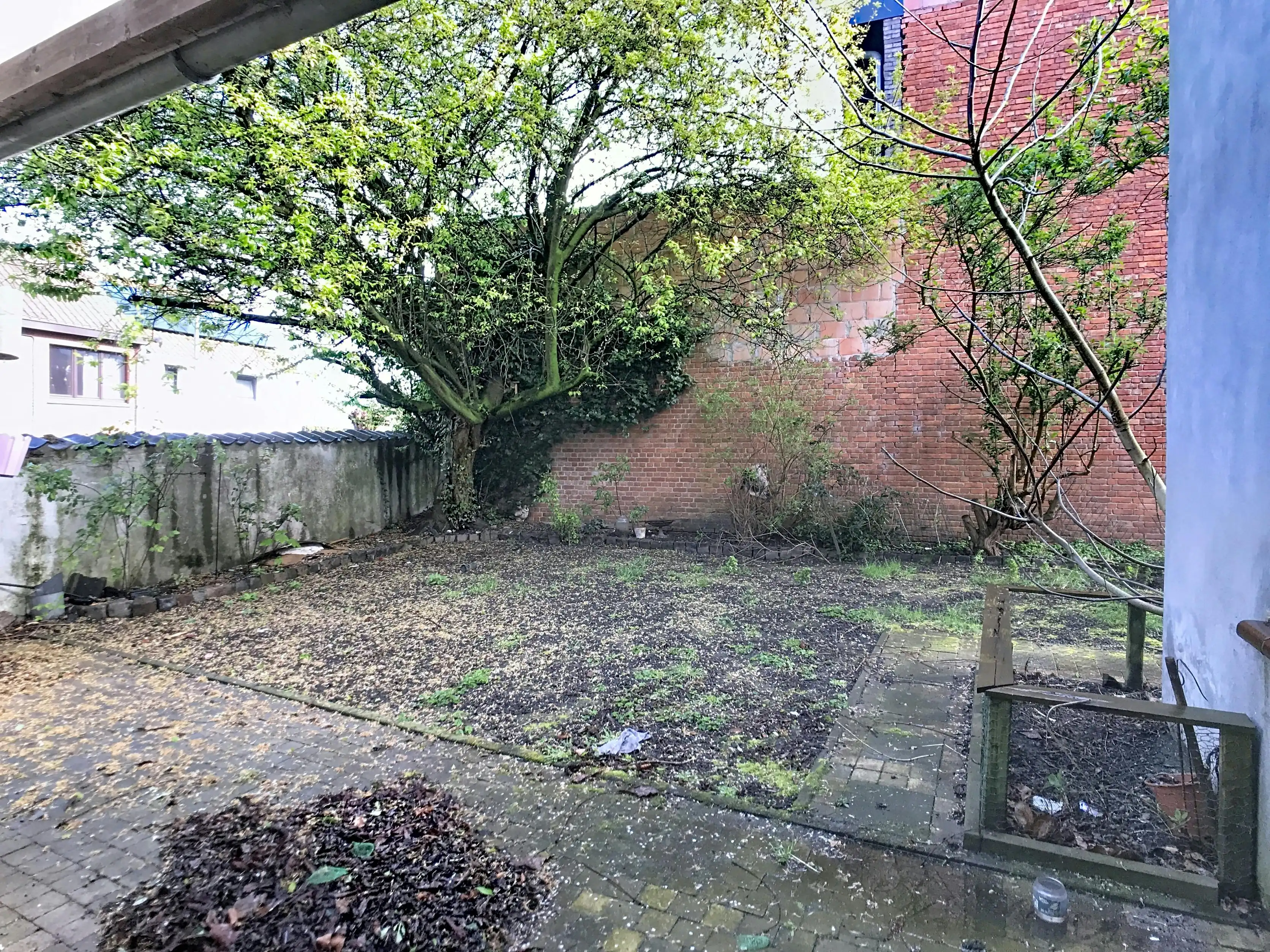 Ruime goed gelegen woning met bureau of praktijkruimte foto 23