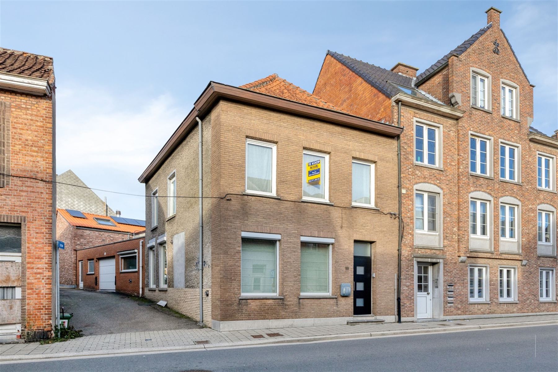 Hoofdfoto van de publicatie: Halfopen bebouwing met 4 slaapkamers en garage