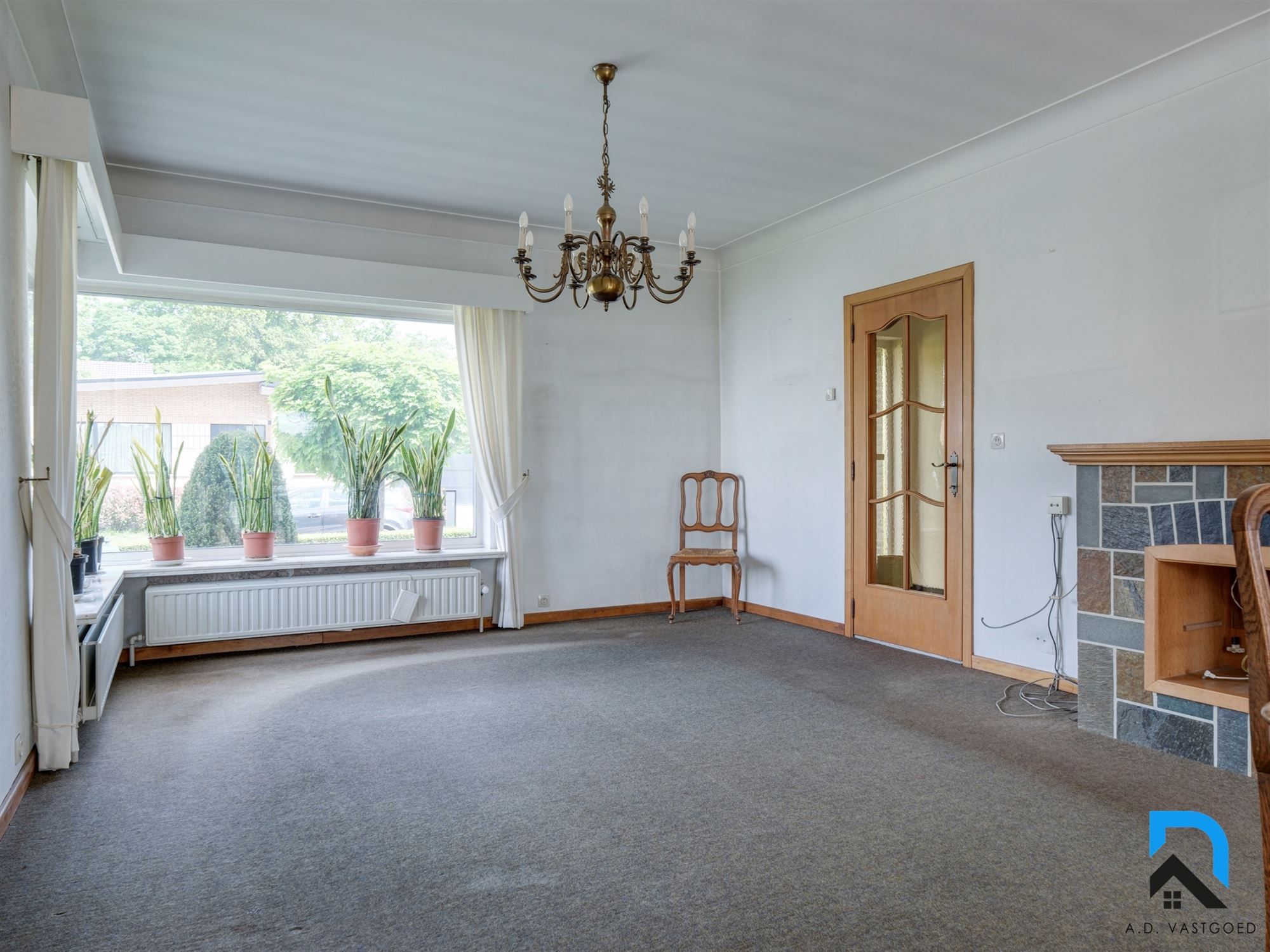 Halfopen bebouwing met tuin op toplocatie foto 8