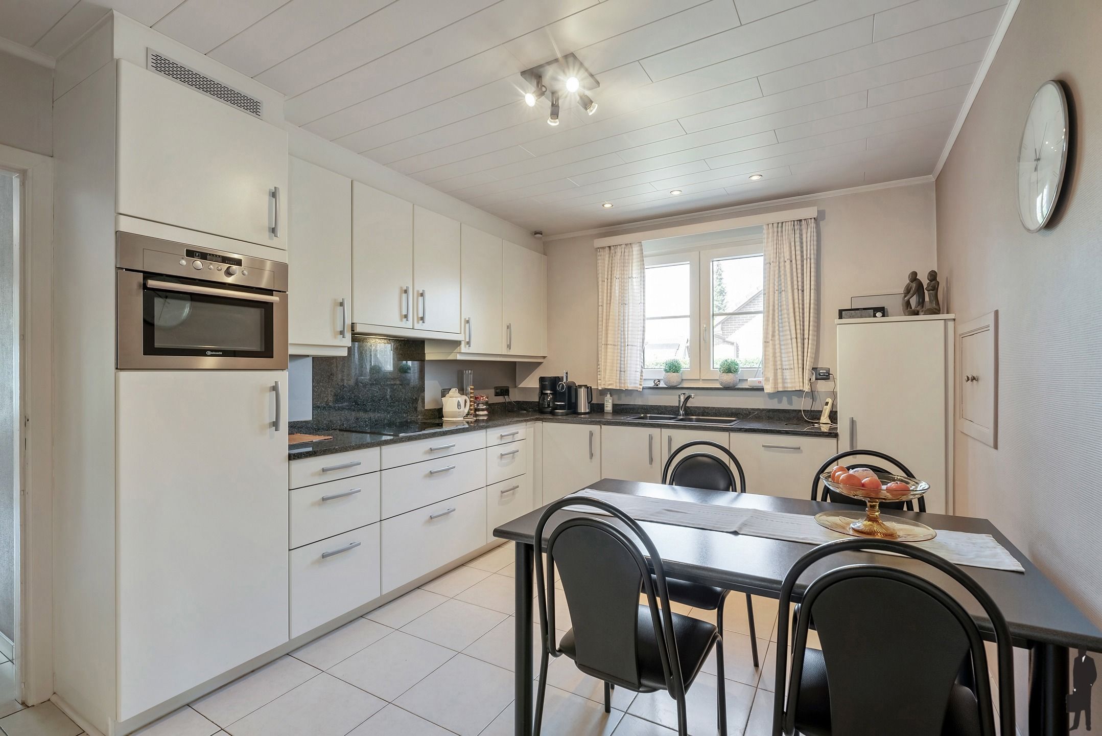 Instapklare woning met tuin en 3 slaapkamers in een rustige buurt van Wortel. foto 11