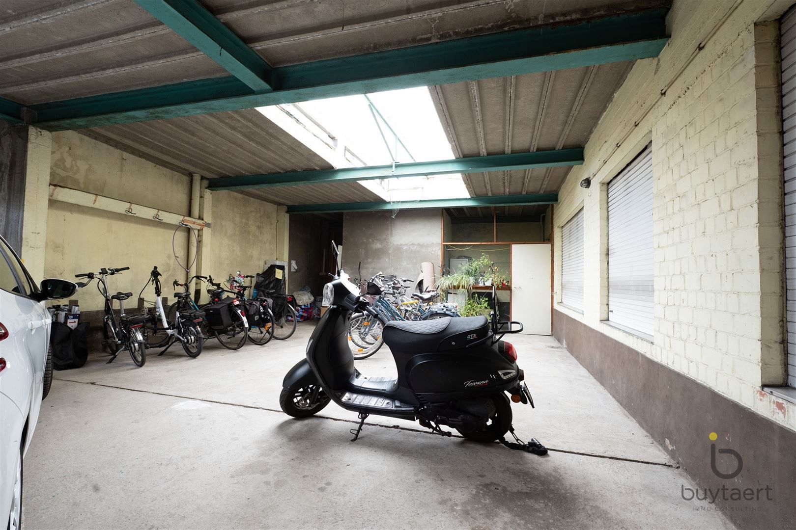 Gerenoveerd drie slaapkamer appartement te Hoboken. foto 32