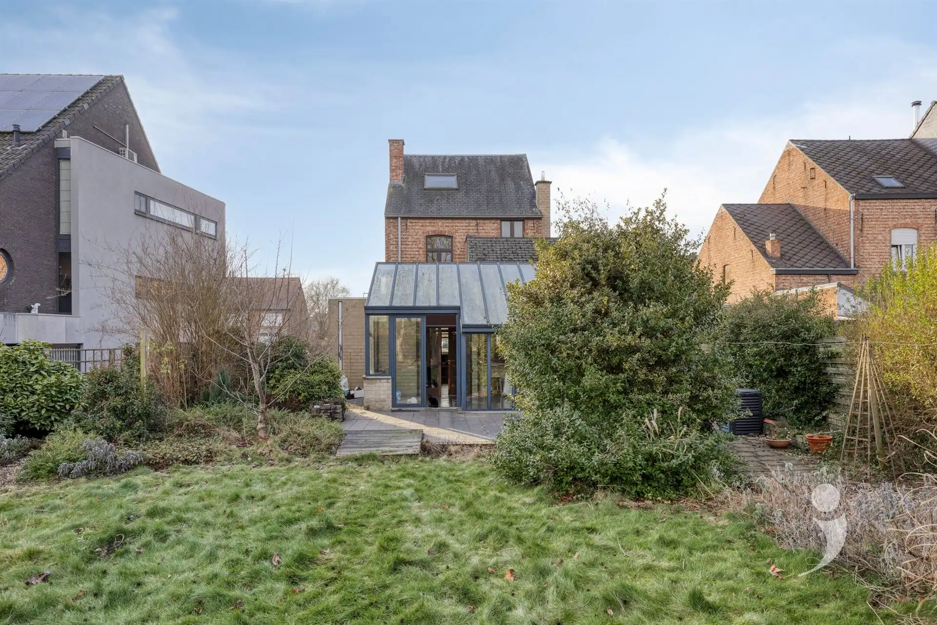 Karaktervolle architectenwoning met zonnige tuin van 10 are foto 41