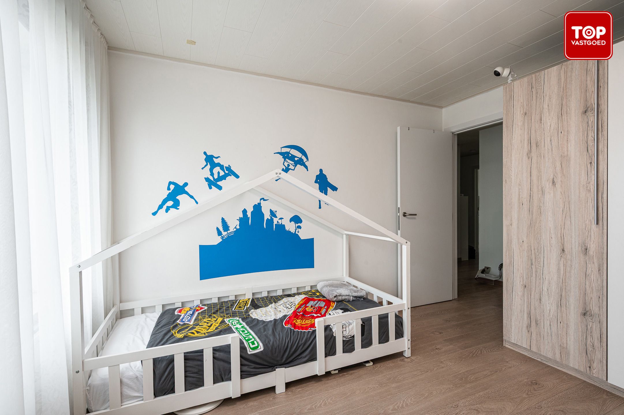 2-slaapkamer appartement met garage. foto 11