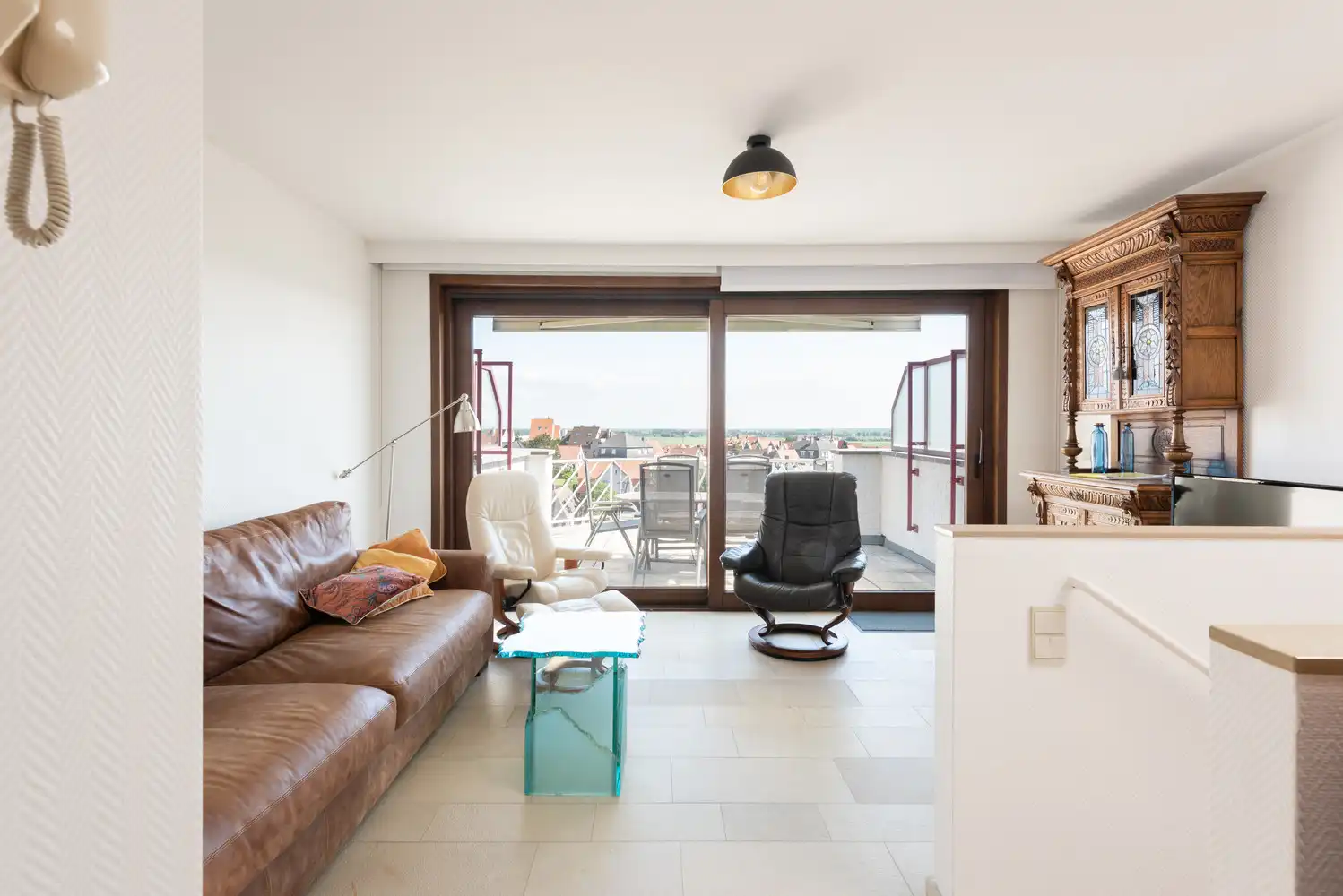 Ruim duplexappartement met zonnig terras en prachtig open uitzicht in Duinbergen foto 3