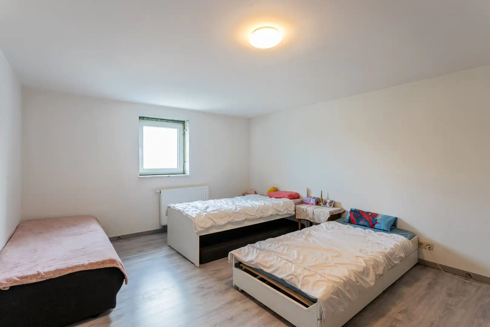 Ruime woning met 4 slaapkamers en binnenkoer in Petit-Enghien foto 17