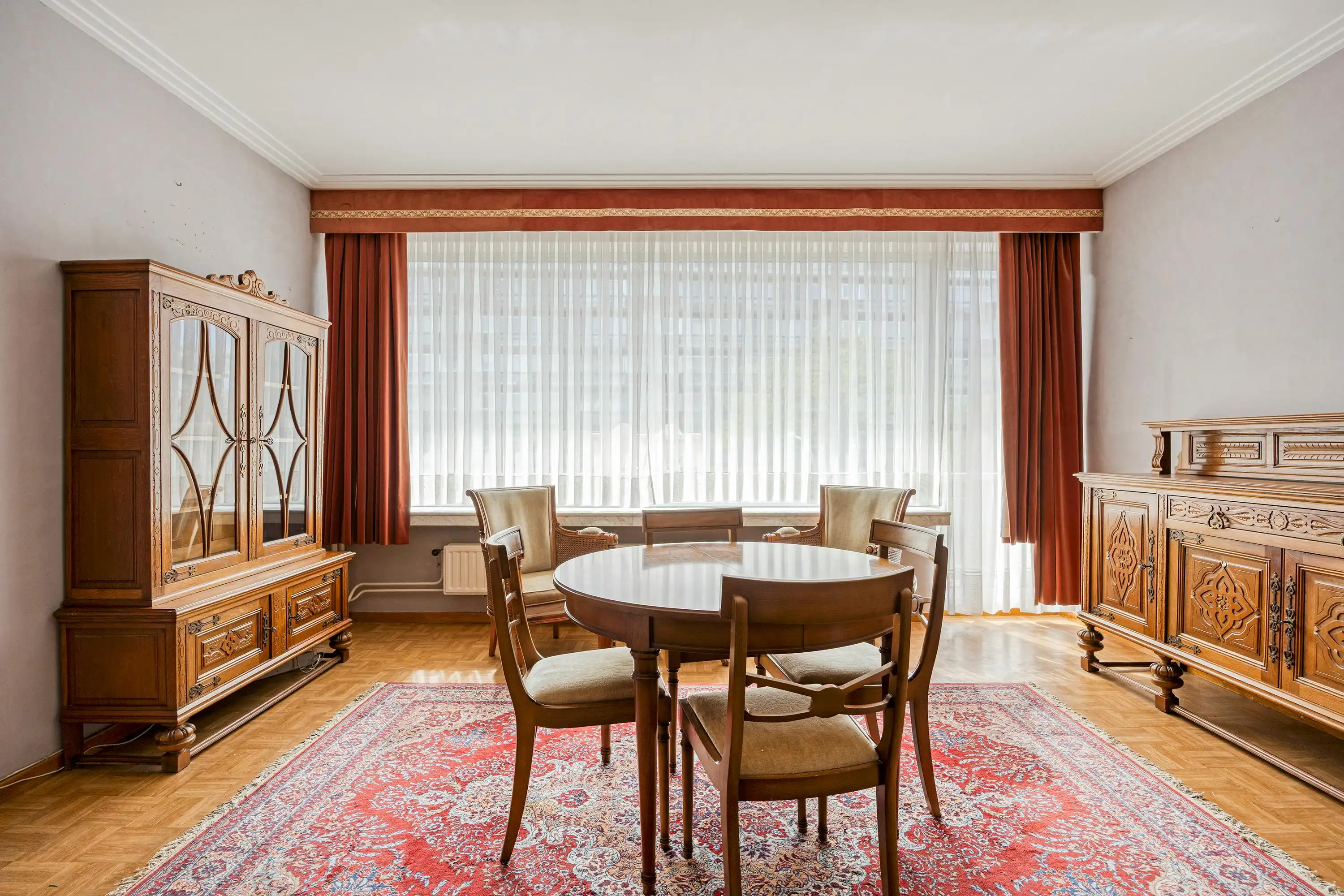 Ruim appartement met 2 terrassen te koop in Merksem foto 2