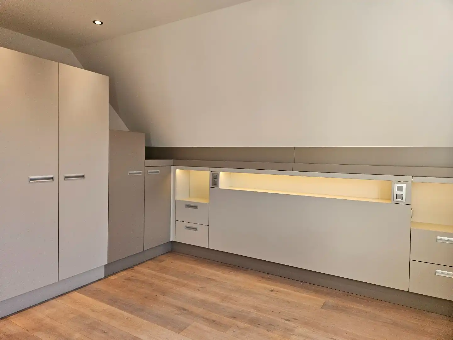 Duplexappartement met 2 slaapkamers en ruim terras in Geel-Punt! foto 14