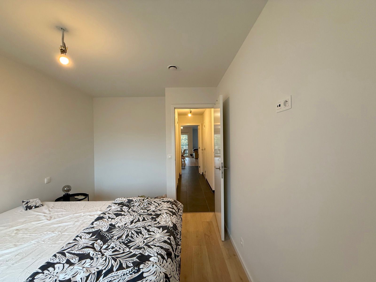 Zonnig appartement met 2 slaapkamers, terras en staanplaats foto 17