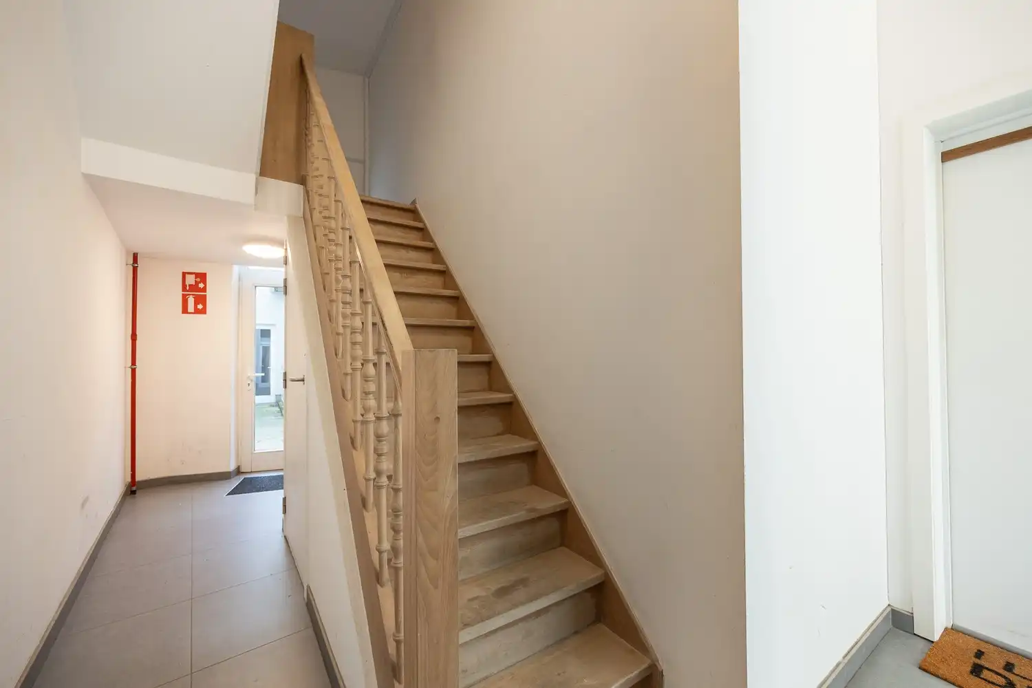 Instapklaar 1-slaapkamer appartement tussen Eilandje en centrum mét terras foto 21