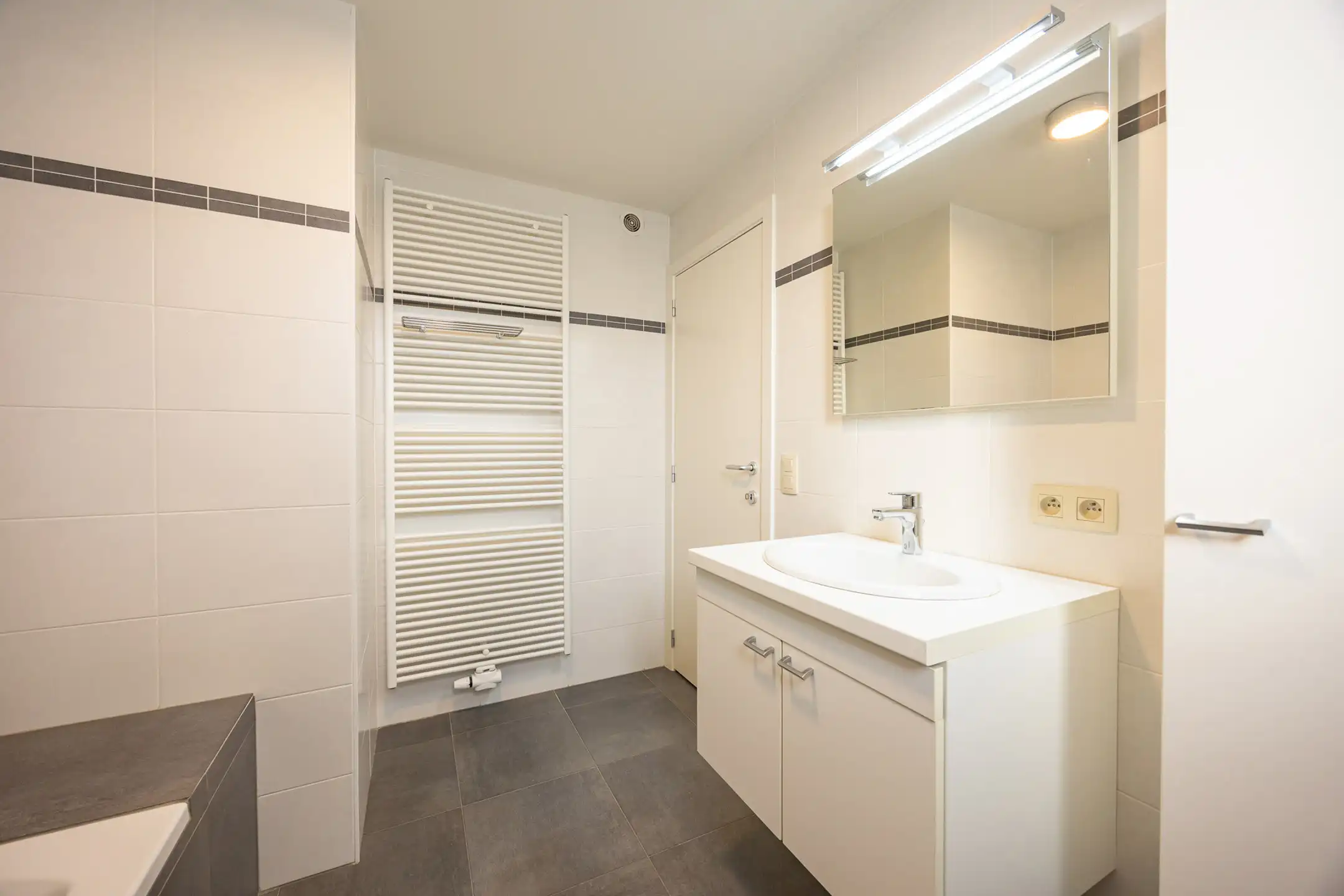 Instapklaar appartement met 2 slpk en terras te Oud-Turnhout foto 17