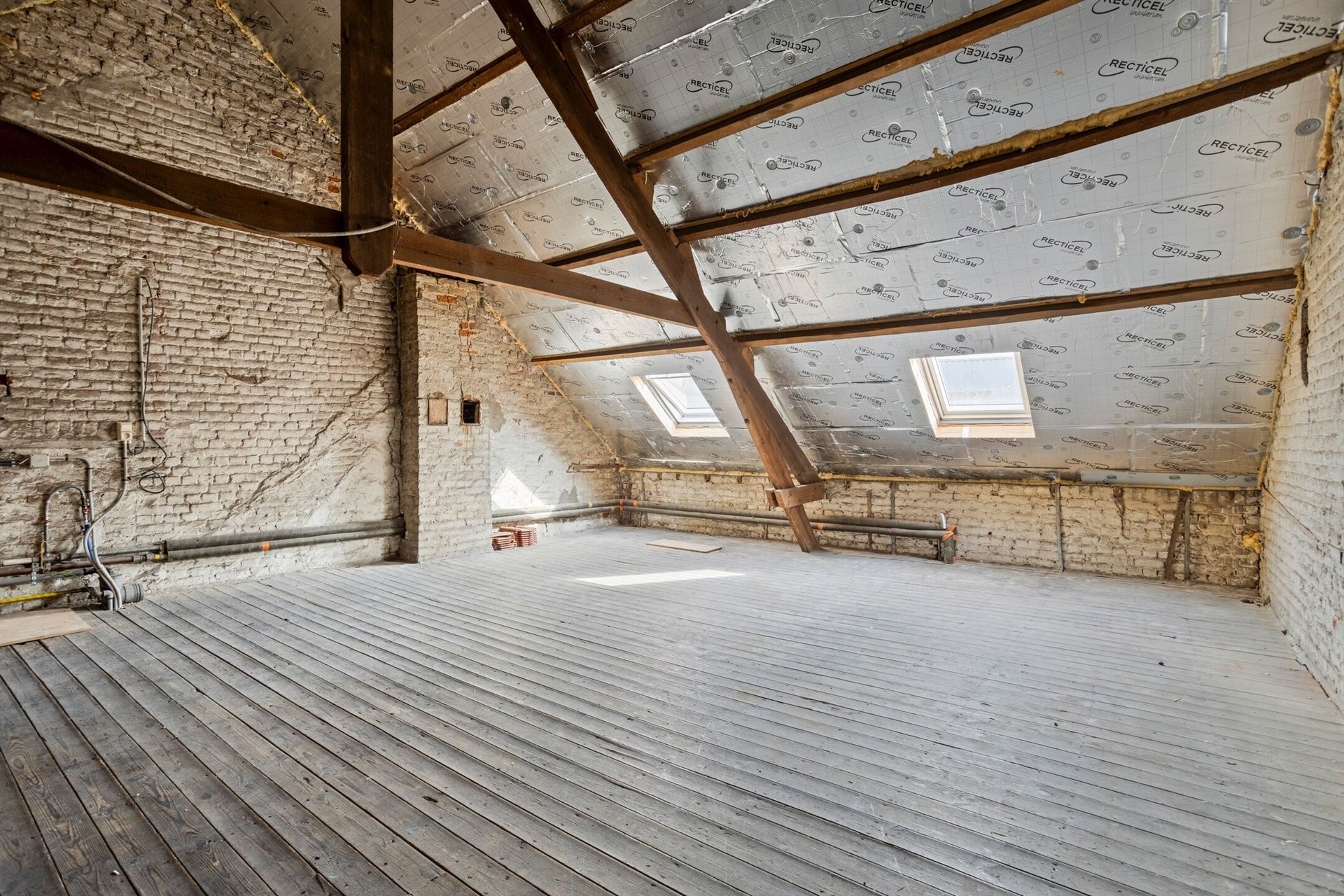 Instapklare rijwoning met stadskoer in hartje Merchtem foto 21
