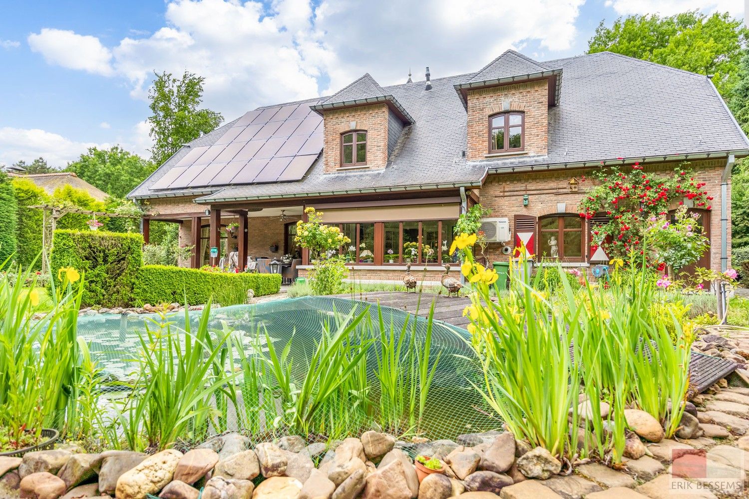 Ruime vrijstaande villa gebouwd in 1989, 365m² woonoppervlakte foto 24