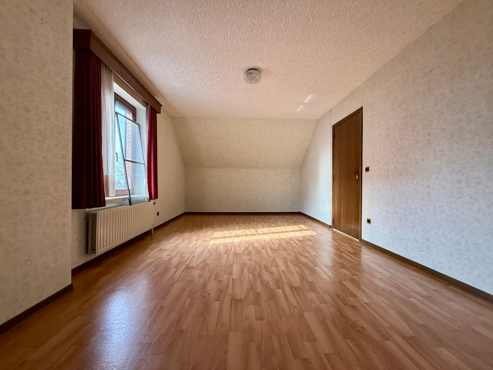 Vrijstaande woning met 4 slaapkamers op perceel van 6a72 foto 20