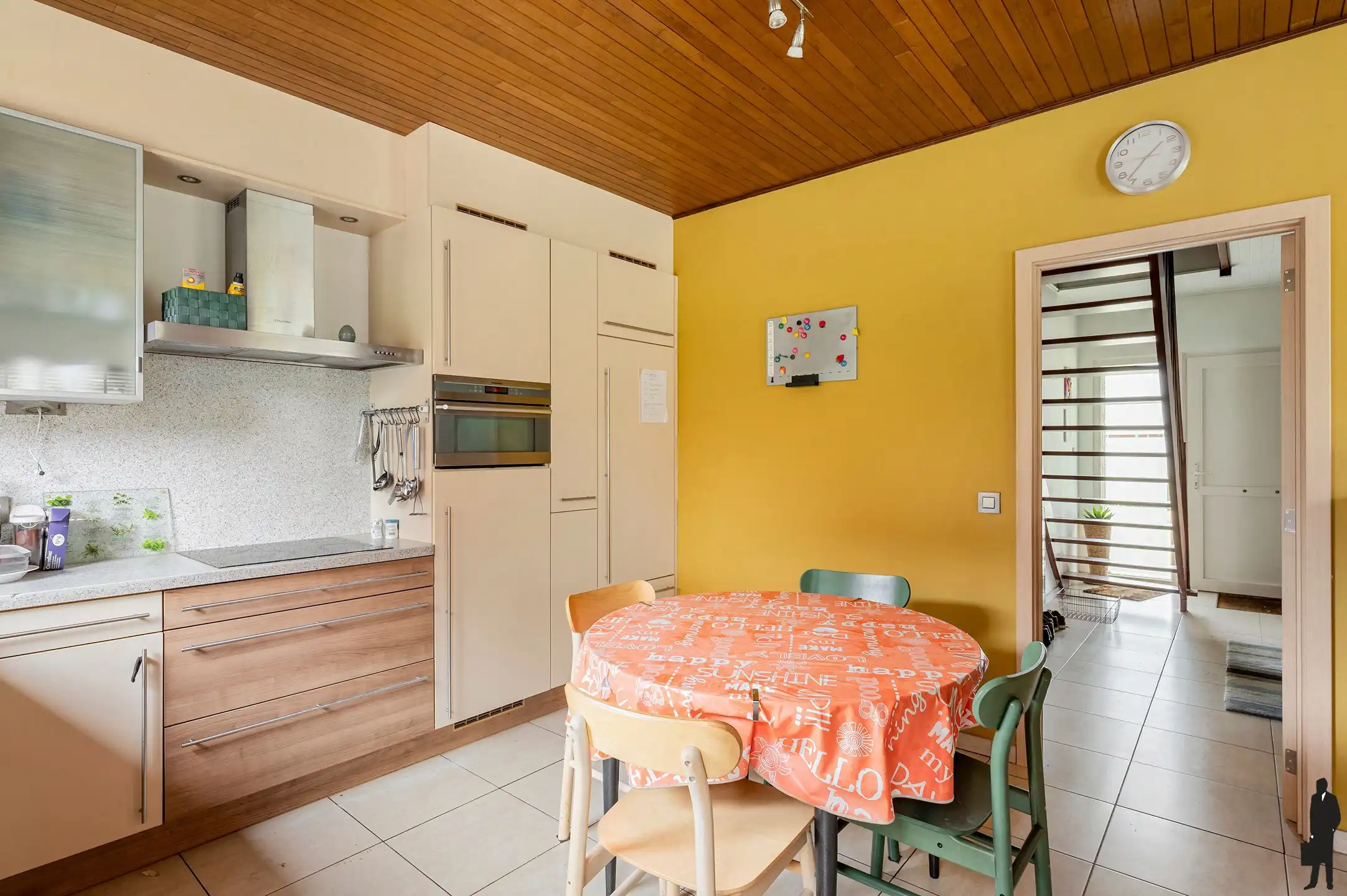 Centraal gelegen vrijstaande woning met 3 slaapkamer en een tuin foto 6