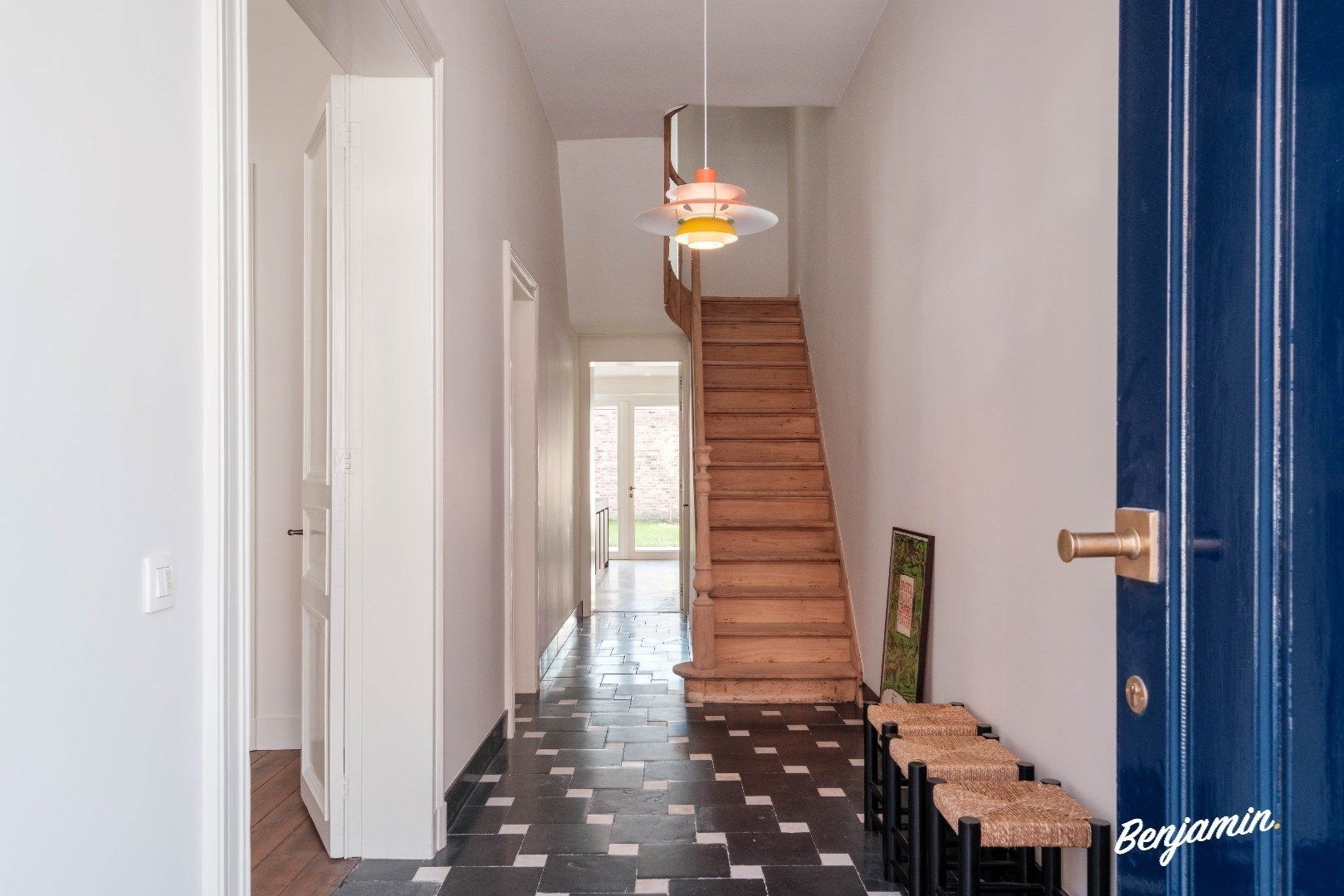 Stijlvol gerenoveerd herenhuis in hartje Kortrijk foto 12