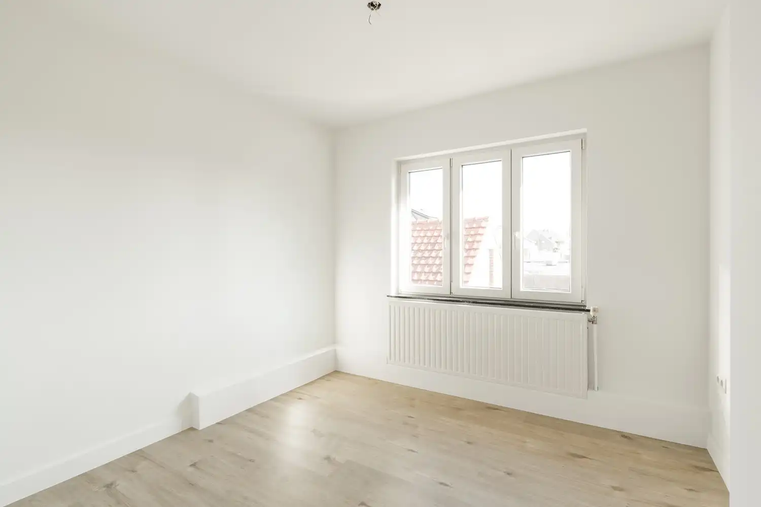Volledig gerenoveerde ruime gezinswoning in het hart van Eksel foto 24
