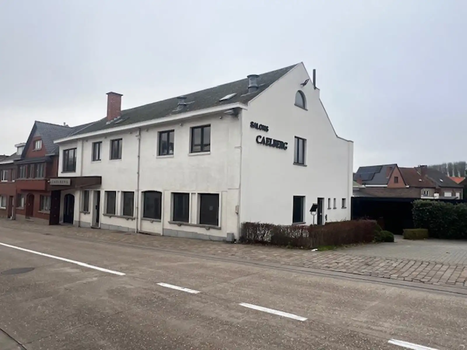 Projectgrond (vroegere feestzaal met woonst en parking) foto 18