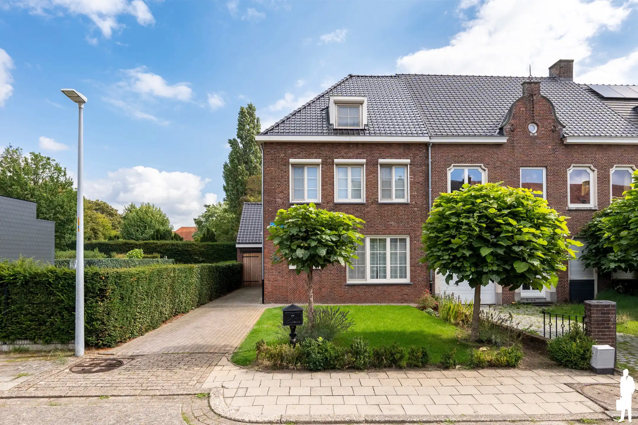Karaktervolle gerenoveerde woning met 4 slaapkamers foto 32