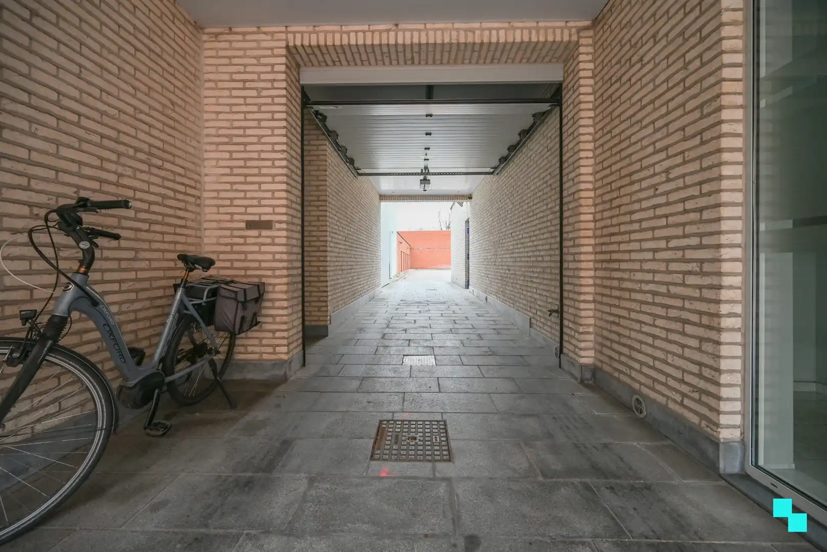 Ruim tweeslaapkamerappartement in het centrum van Izegem foto 28