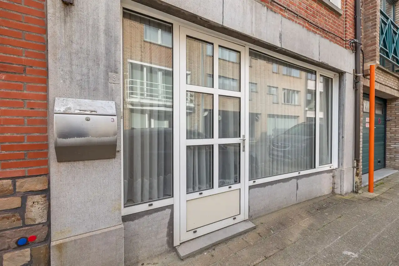 Op te frissen stadswoning met 4slk.  foto {{pictureIndex}}