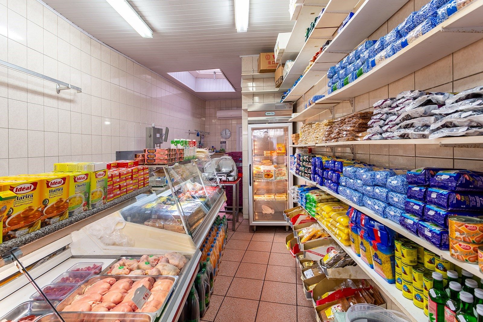 Opbrengsteigendom met commerciële ligging foto 3