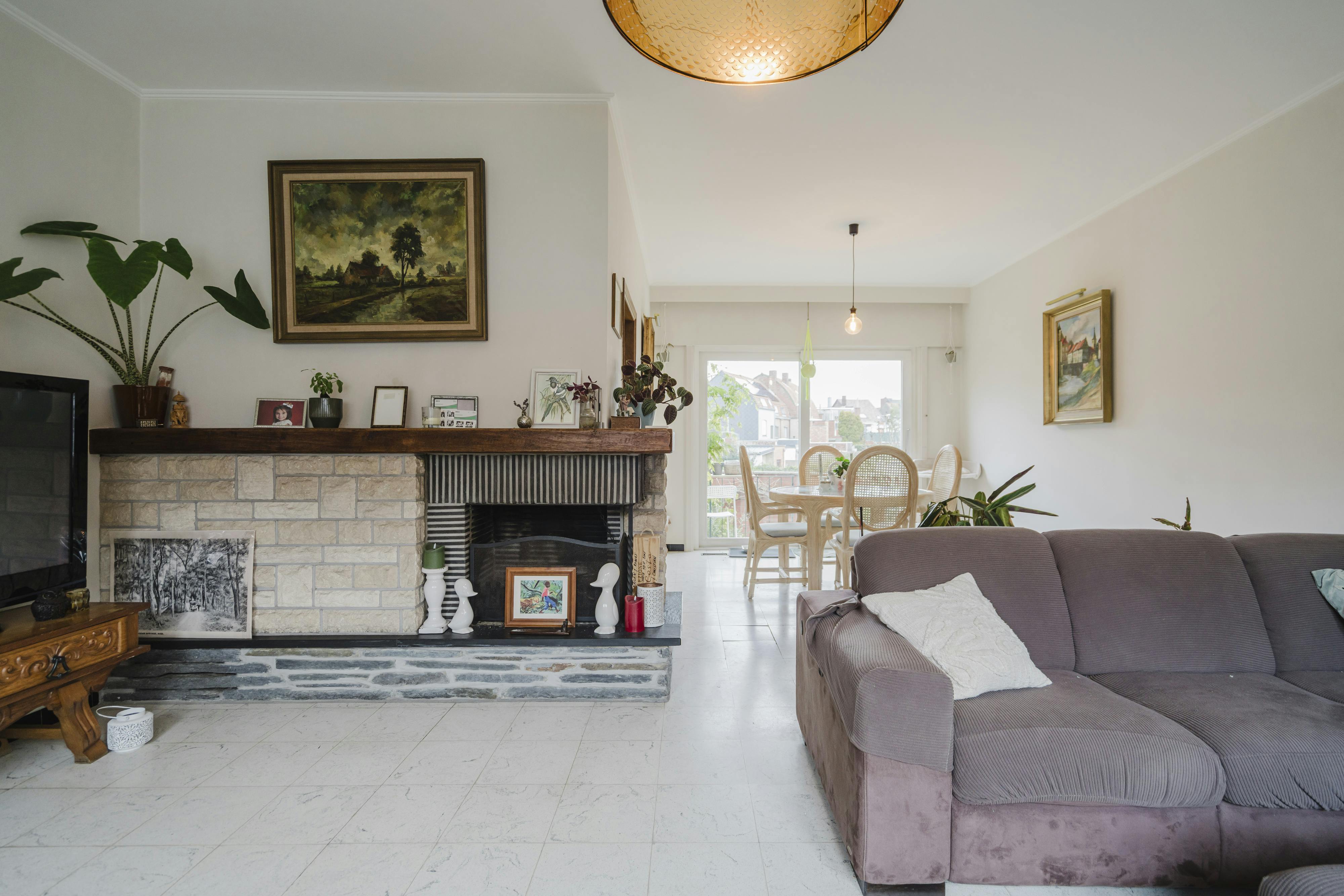 Karaktervolle burgerwoning te koop op Sint-Elisabeth te Kortrijk! foto 3