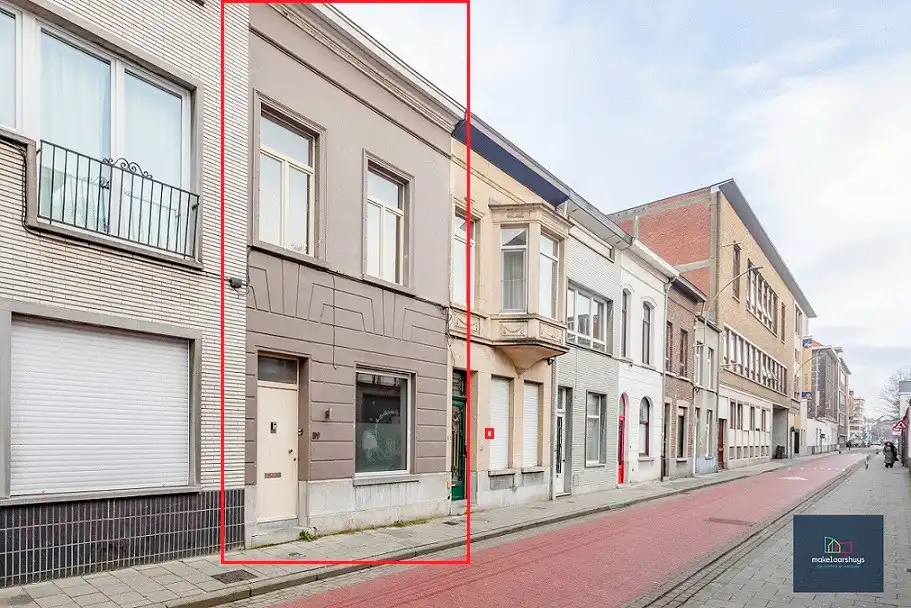 Ruim duplexappartement te huur in het hart van Gent  foto {{pictureIndex}}