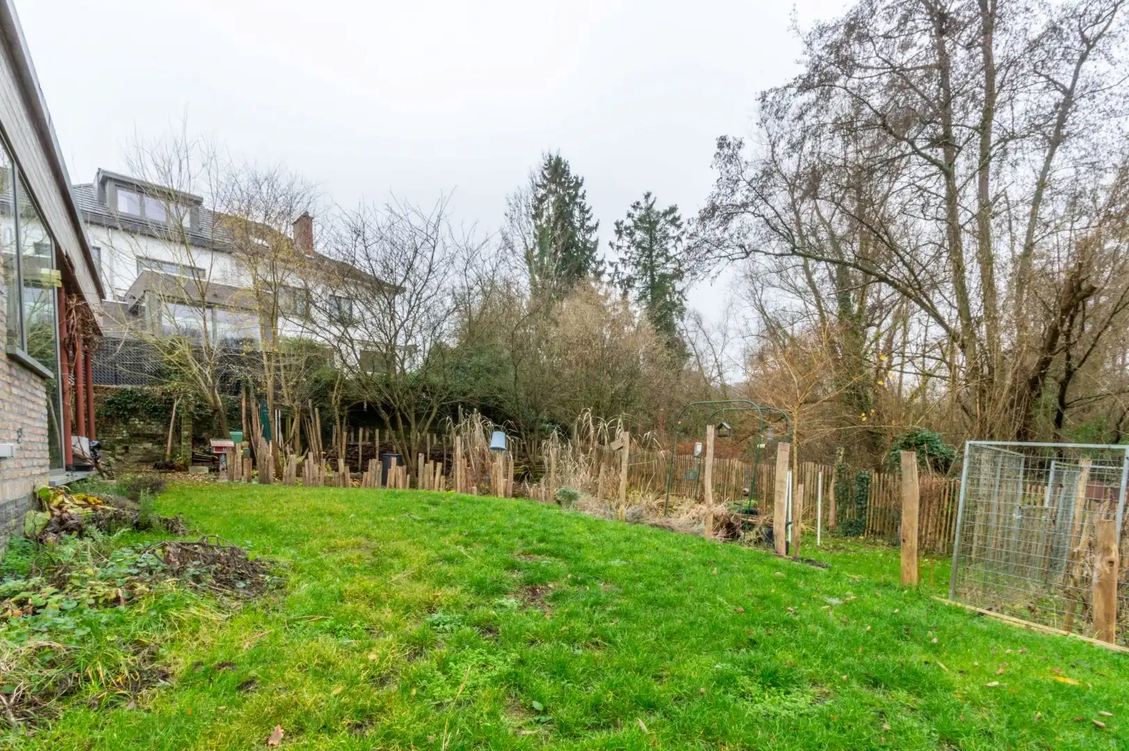 Een residentieel gelegen alleenstaande villa (EPC: C) foto 4