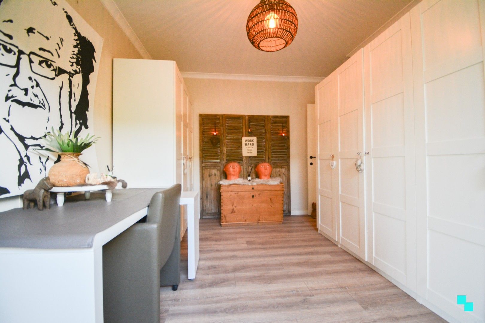 Instapklare woning te Sint-Eloois-Winkel foto 13