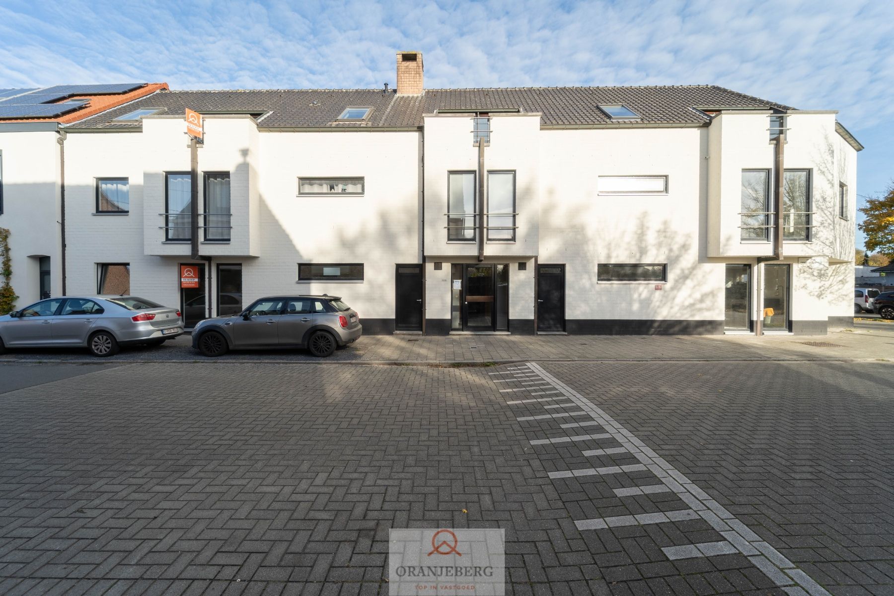 Lichtrijke studio met terras Sint-Amandsberg! foto 20