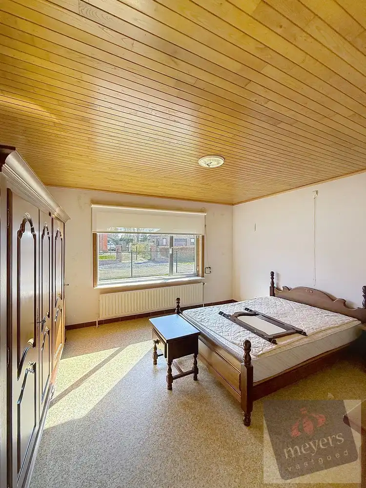 Ruime woning met 5 slaapkamers op perceel van 16a 49ca in Genk foto 16