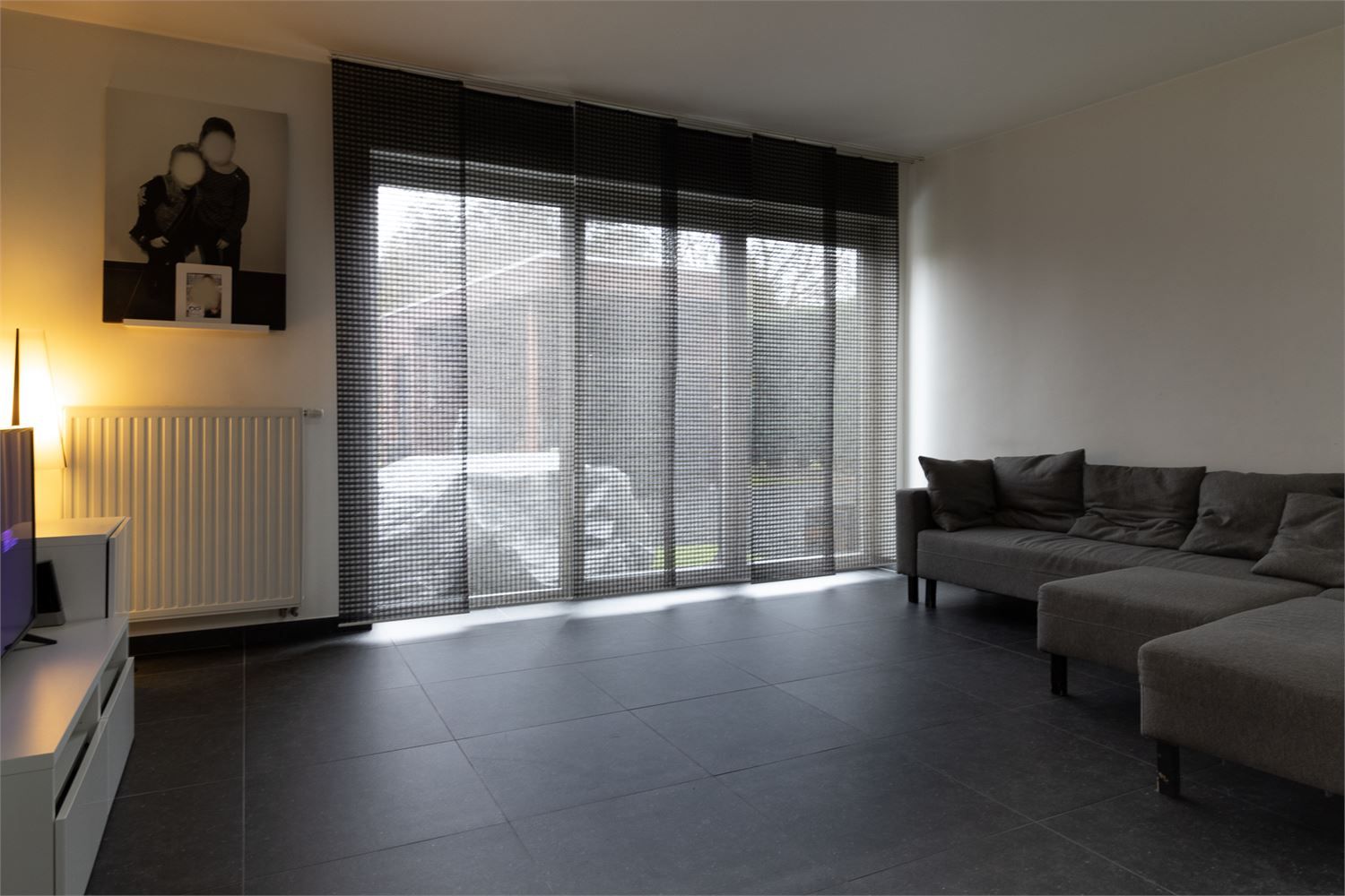 Genk, Leemstraat 28: Moderne, energiezuinige woning met 3 slaapkamers, tuin, carport, tuinberging,... foto 8