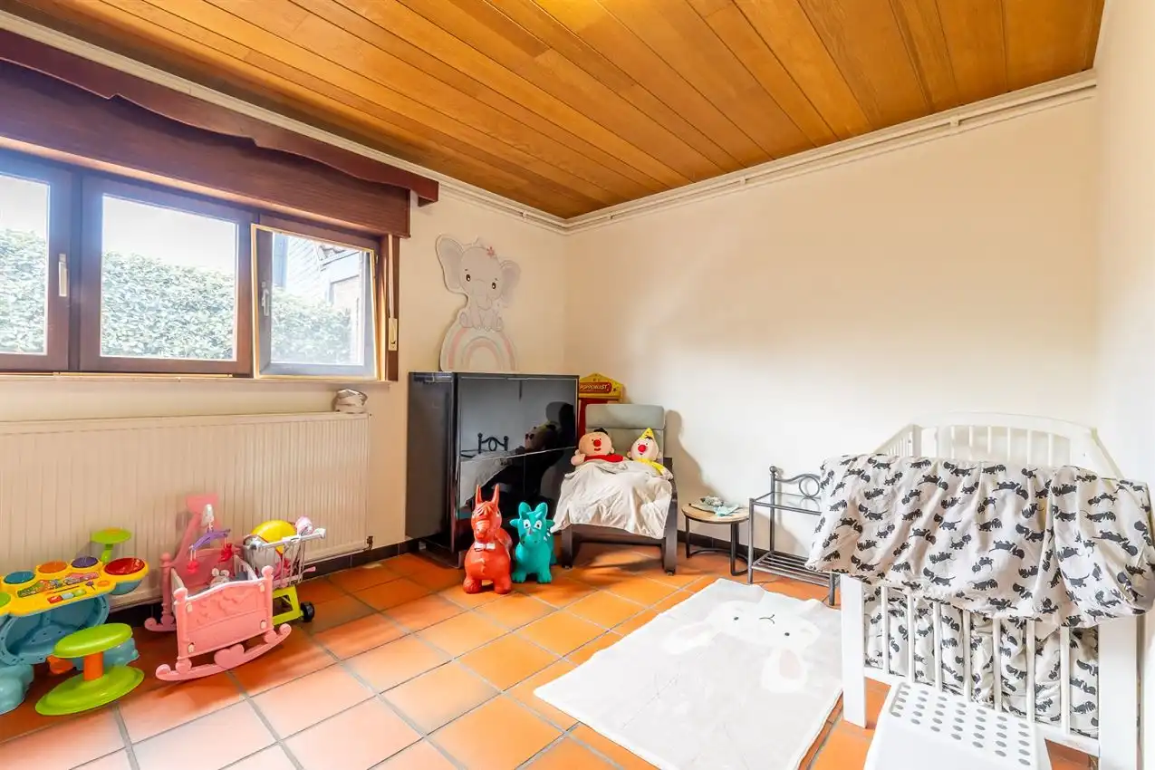 Mooie, ruime villawoning met leuke tuin op rustige locatie foto 15