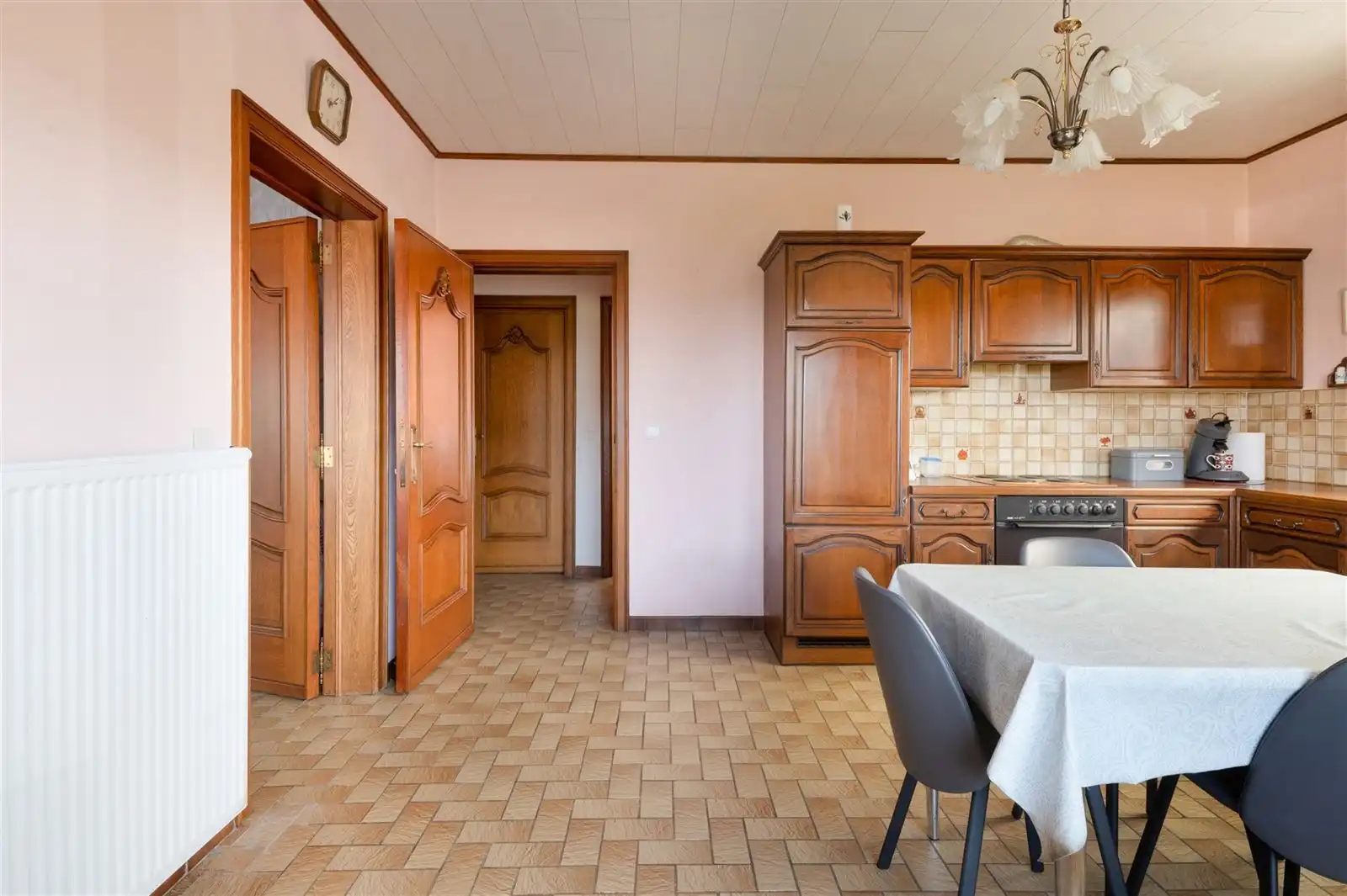 villa bungalow met tuin en aparte garage op +/- 10are foto 9