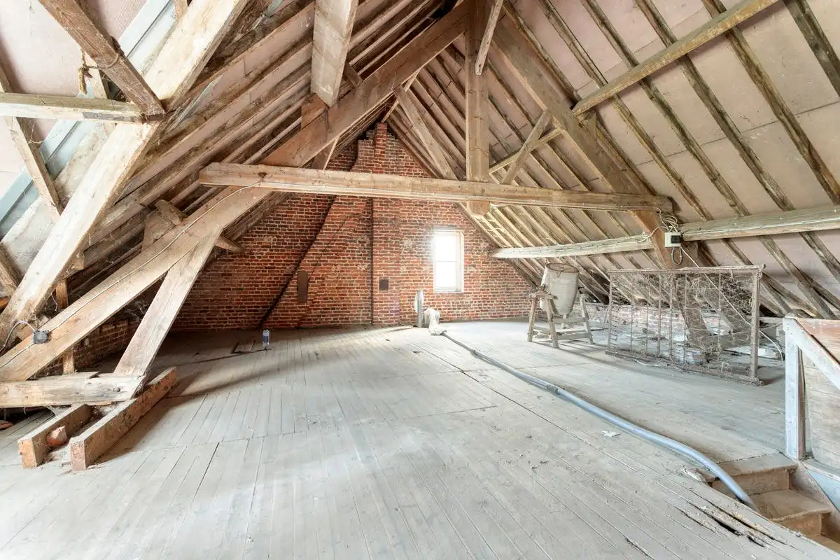 Te renoveren hoeve met landbouwgrond te koop in Wervik!  foto 13