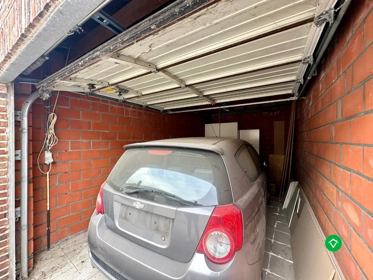 Ruim duplexappartement met terras en garage nabij centrum Roeselare foto 20